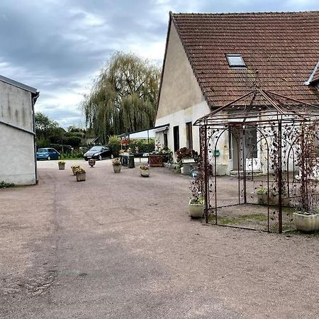 Charmant T2 Au 1Er Dans Residence Avec Parc Arbore Saint-Pierre-le-Moûtier エクステリア 写真