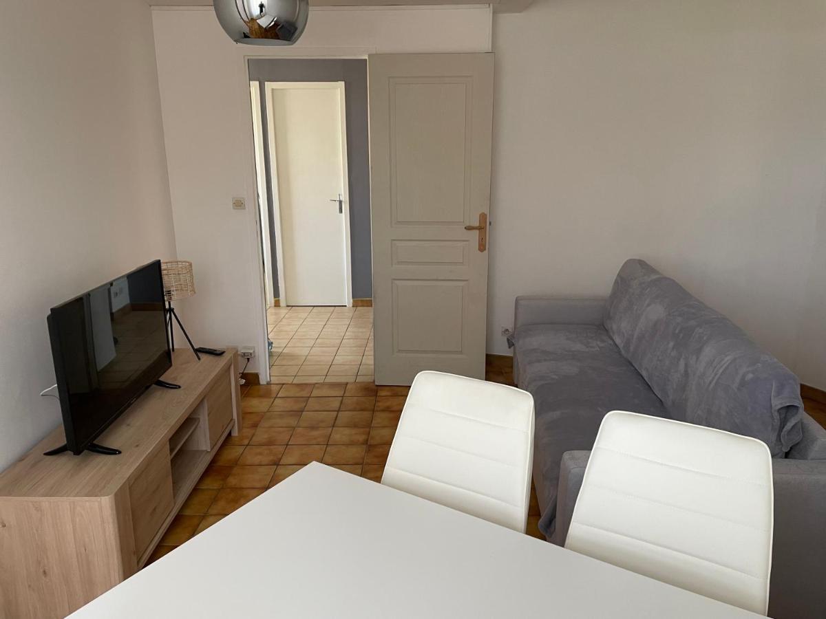 Charmant T2 Au 1Er Dans Residence Avec Parc Arbore Saint-Pierre-le-Moûtier エクステリア 写真