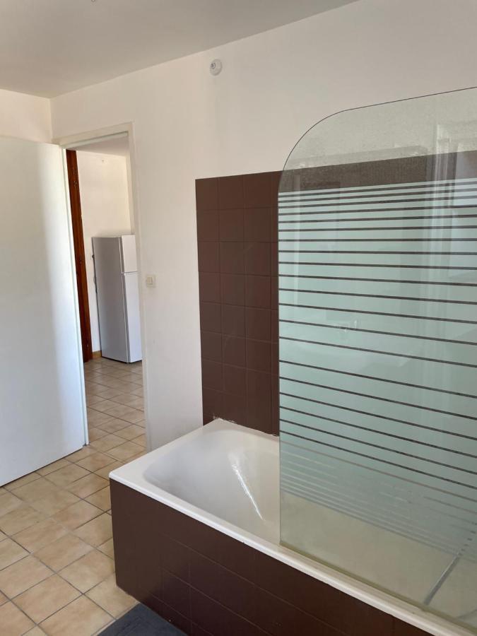 Charmant T2 Au 1Er Dans Residence Avec Parc Arbore Saint-Pierre-le-Moûtier エクステリア 写真